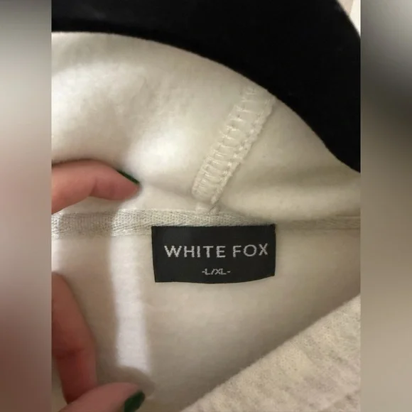 White Fox L/XL 4th Edition Grey Hoodie. 💚⚡️
